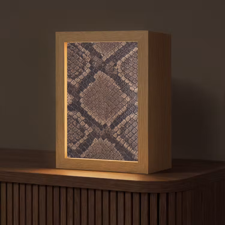 Python - Schubben - Brons Light Box met kabel (Tafellamp) klein -z3d_website