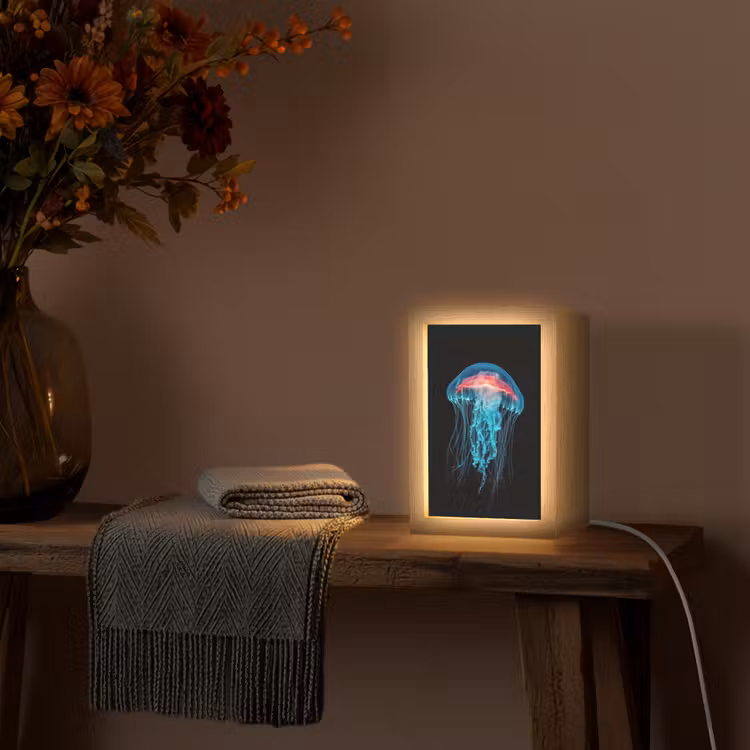 Kwal - Tentakels - Blauw - Licht Light Box met kabel (Tafellamp) klein -sfeer4