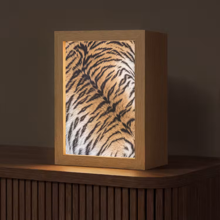 Realistisch - Tijgervacht - Zwart Light Box met kabel (Tafellamp) klein -z3d_website