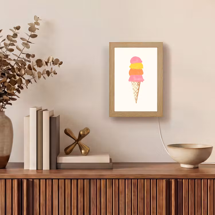Schepijs - Hoorntje - Illustratie - Minimalistisch Light Box met kabel (Tafellamp) klein -sfeer2