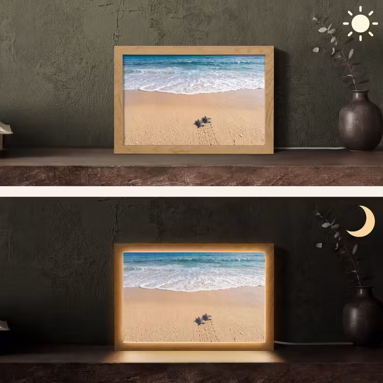 Schildpad - Jong - Strand - Oceaan - Blauw Light Box met kabel (Tafellamp) klein -sfeer3