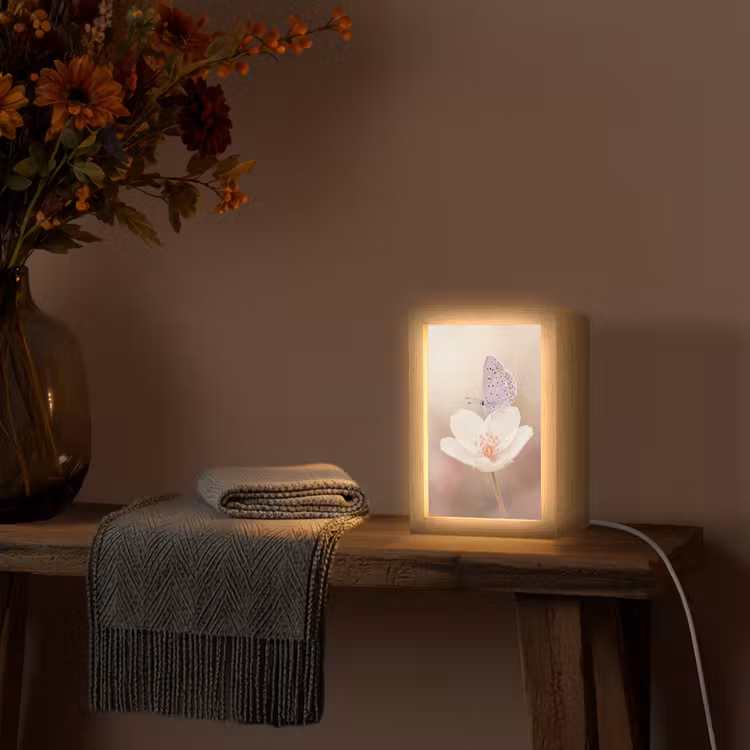Vlinder - Bloem - Blauw Light Box met kabel (Tafellamp) klein -sfeer4