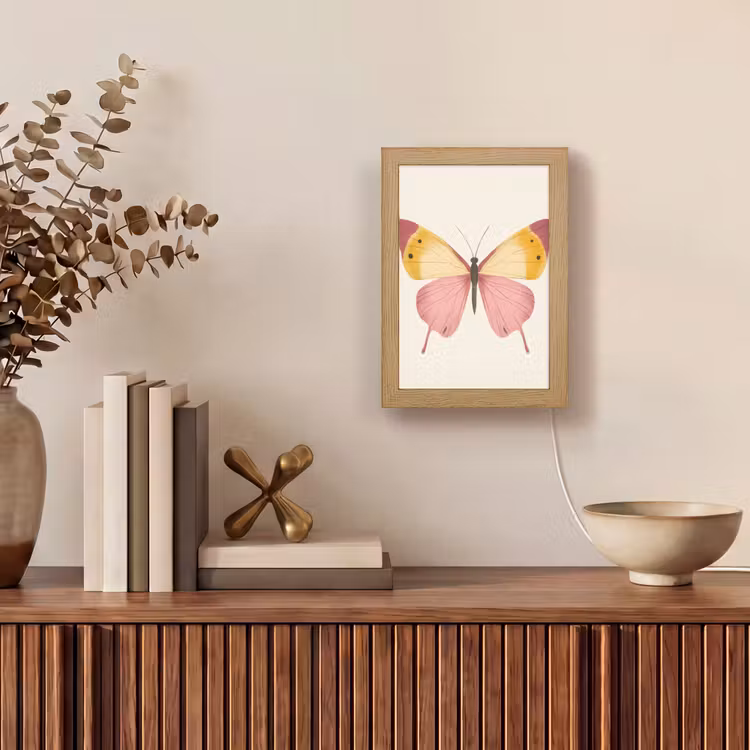 Vlinder - Illustratie - Roze Light Box met kabel (Tafellamp) klein -sfeer2