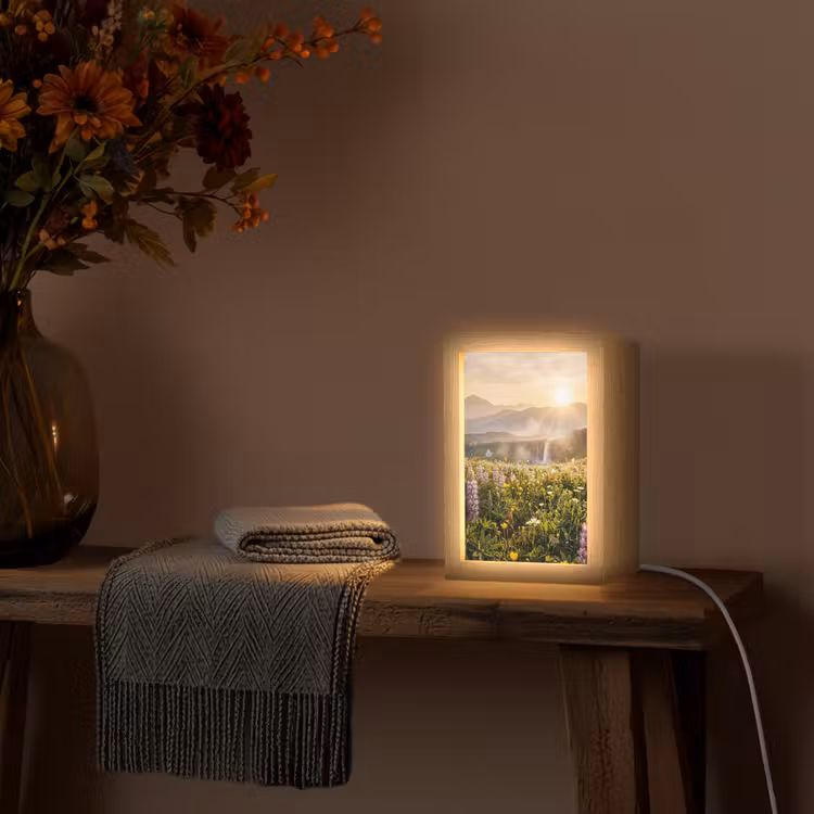 Vlinders - Waterval - Bloemenveld Light Box met kabel (Tafellamp) klein -sfeer4