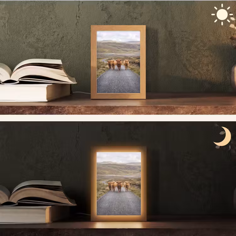 Schotse Hooglanders - Weg - Landschap - Kudde Light Box met kabel (Tafellamp) klein -sfeer3