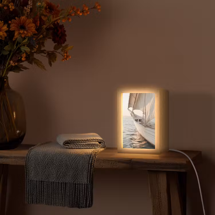 Zeilboot - Zee - Beige - Zon Light Box met kabel (Tafellamp) klein -sfeer4