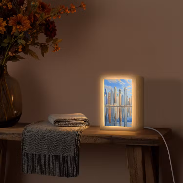 Skyline - Wolkenkrabbers - Water - Blauw Light Box met kabel (Tafellamp) klein -sfeer4