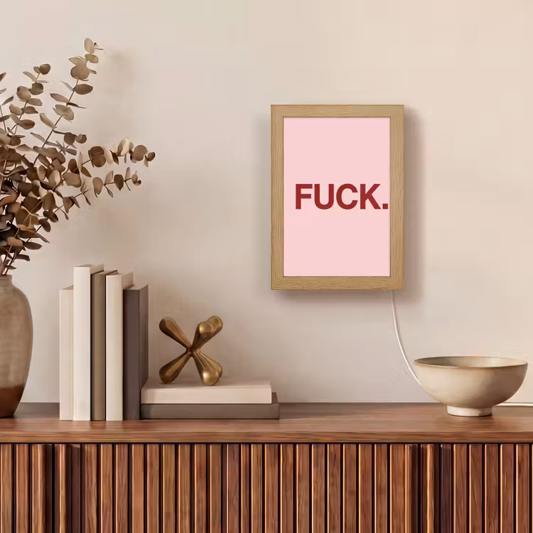 Statement - Krachtig - Roze Light Box met kabel (Tafellamp) klein -sfeer2
