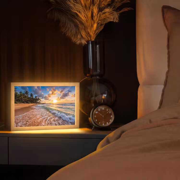 Strand - Zonsondergang - Golven - Natuur - Goud Light Box met kabel (Tafellamp) klein -sfeer1