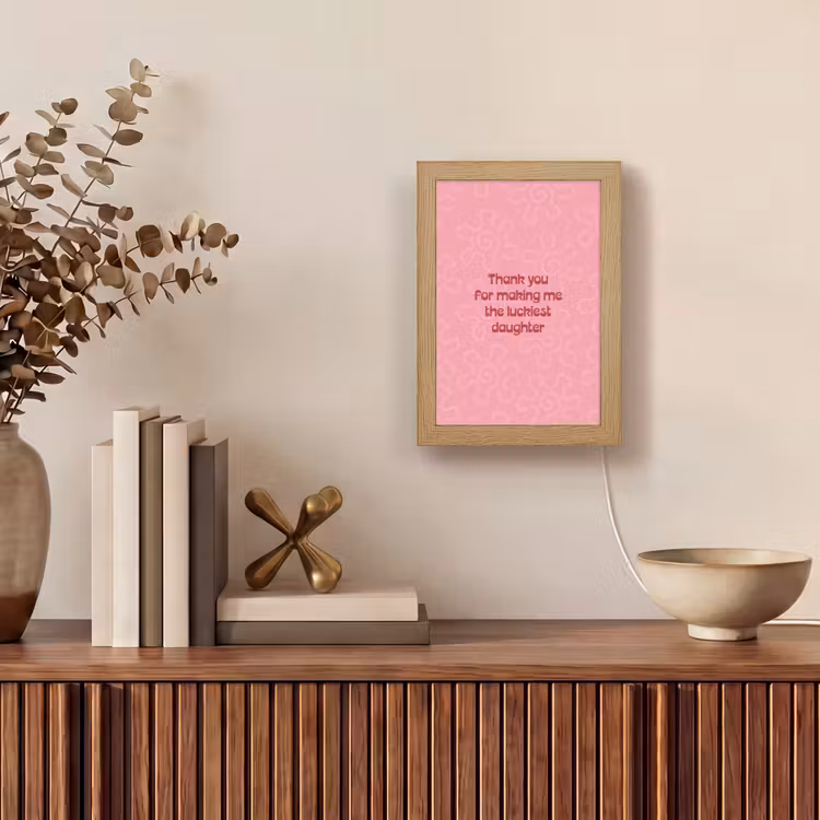 Tekst - Rood - Moederdag Light Box met kabel (Tafellamp) klein -sfeer2