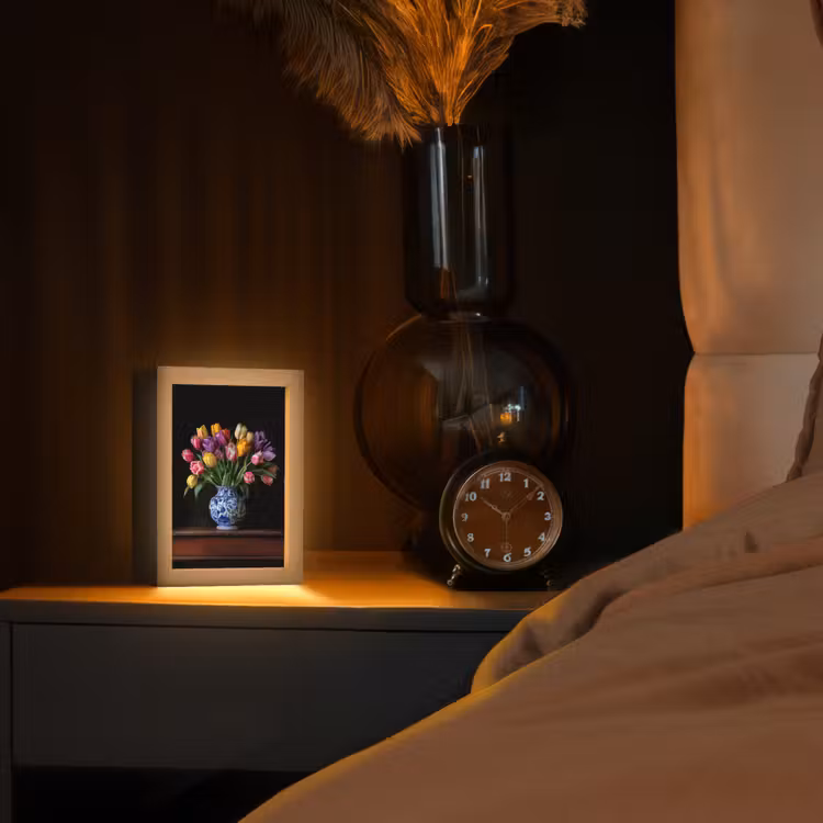 Tulpen - Kleuren - Hout - Vaas Light Box met kabel (Tafellamp) klein -sfeer1
