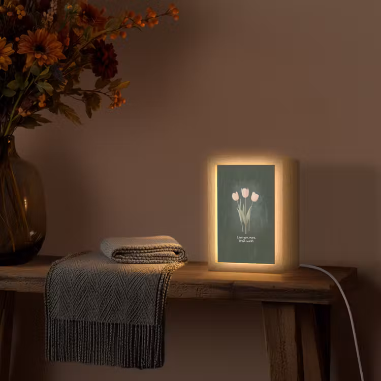 Tulpen - Roze - Tekst - Love Light Box met kabel (Tafellamp) klein -sfeer4