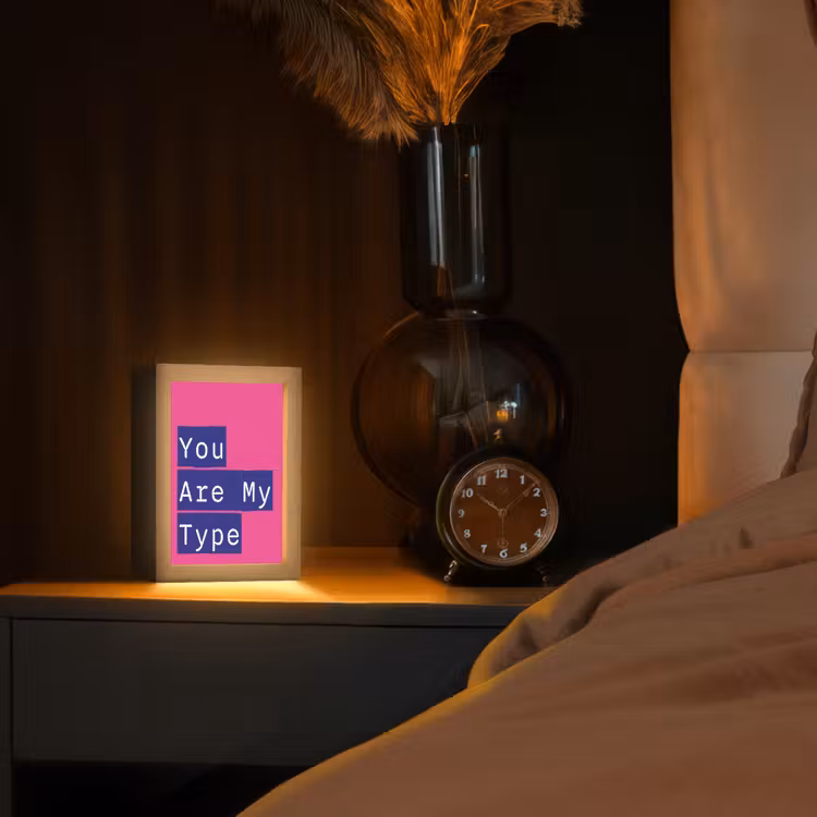 Valentijn - Tekst - Love Light Box met kabel (Tafellamp) klein -sfeer1