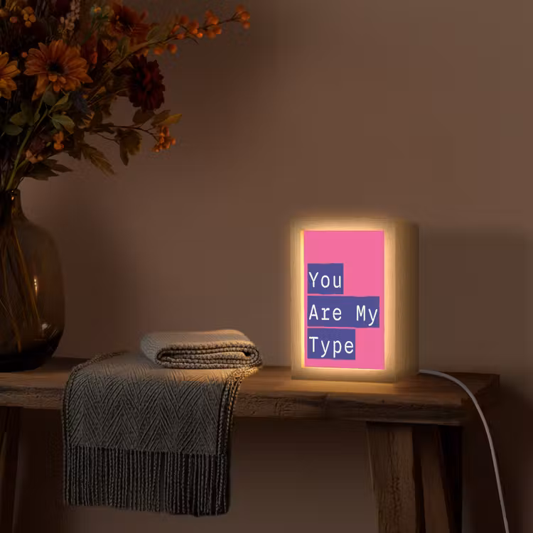 Valentijn - Tekst - Love Light Box met kabel (Tafellamp) klein -sfeer4