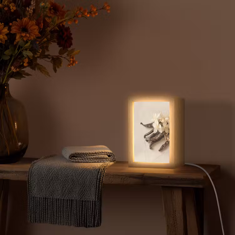 Vanille - Bloemen - Beige Light Box met kabel (Tafellamp) klein -sfeer4