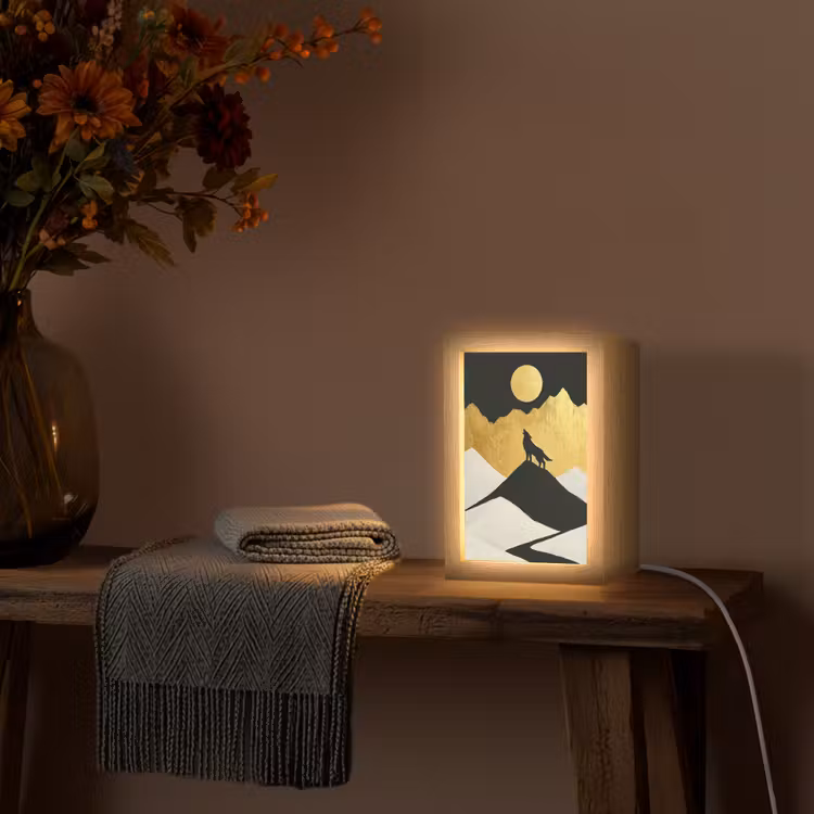 Wolf - Bergen - Maan - Zwart Light Box met kabel (Tafellamp) klein -sfeer4
