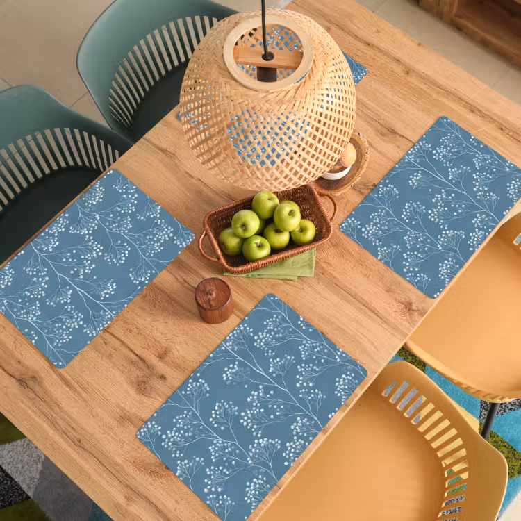 Takken - Bessen - Patroon - Lichtblauw Placemat vinyl groot 368 -zzsfeer5_Kitchenyeah-website