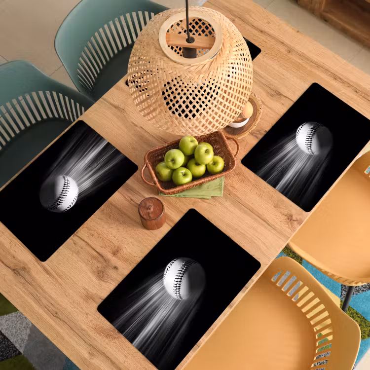 Honkbal - Wit - Vliegt Placemat vinyl groot -zzsfeer5_Kitchenyeah-website