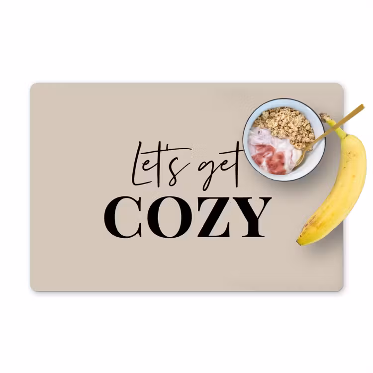 Beige - Winter - Quote - Cozy Placemat vinyl groot -zzzproduct_Kitchenyeah-website