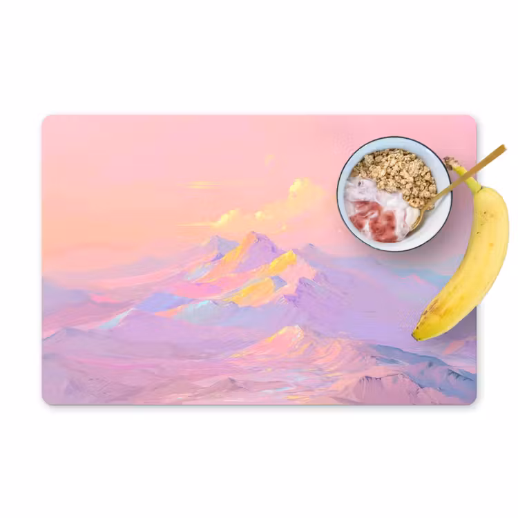 Bergtoppen - Wolken - Dromerig Placemat vinyl groot -zzzproduct_Kitchenyeah-website