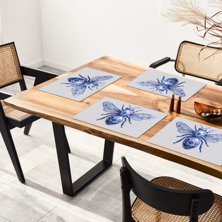 Bij - Modern - Delfts - Blauw Placemat vinyl groot -zzsfeer4_Kitchenyeah-website