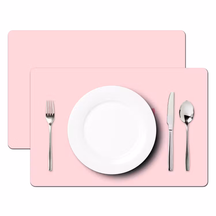 Bisou - Roze - Dikke letters Placemat vinyl groot -zzsfeer2_Kitchenyeah-website