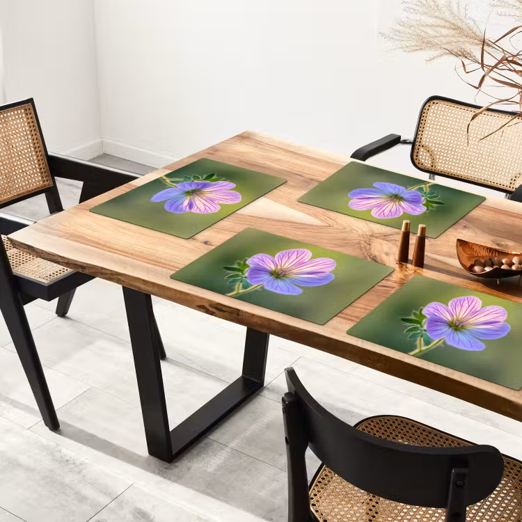 Bloem - Close up - Paars Placemat vinyl groot -zzsfeer4_Kitchenyeah-website