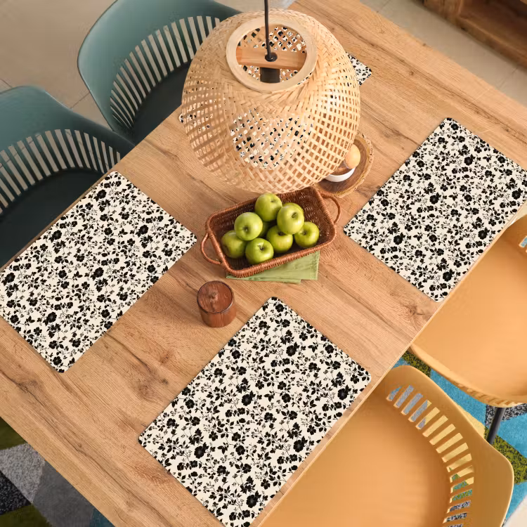 Bloemen - Dessin - Zwart Placemat vinyl groot 368 -zzsfeer5_Kitchenyeah-website