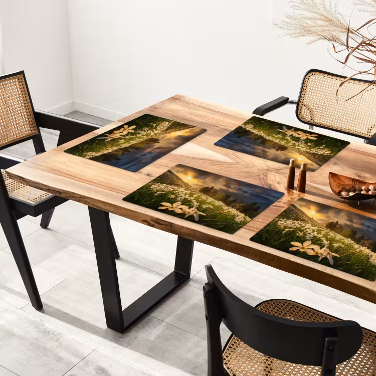 Bloemenveld - Heuvels - Zonsondergang - Berg - Natuur - Wit - Heuvels Placemat vinyl groot -zzsfeer4_Kitchenyeah-website