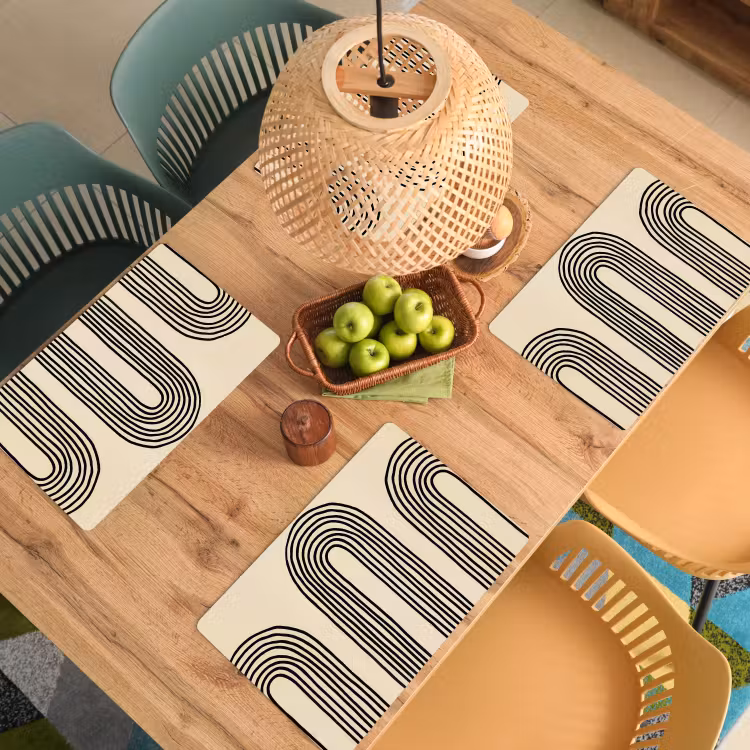 Boogvormen - Zwart - Strak Placemat vinyl groot -zzsfeer5_Kitchenyeah-website