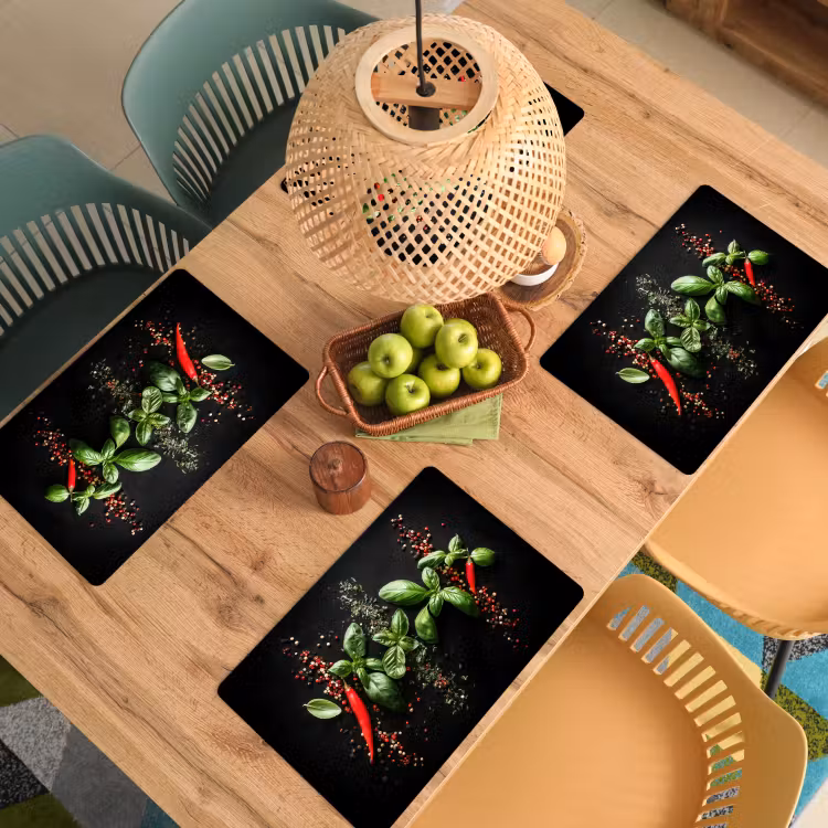 Chilipepers - Basilicum - Blaadjes - Rood Placemat vinyl groot -zzsfeer5_Kitchenyeah-website