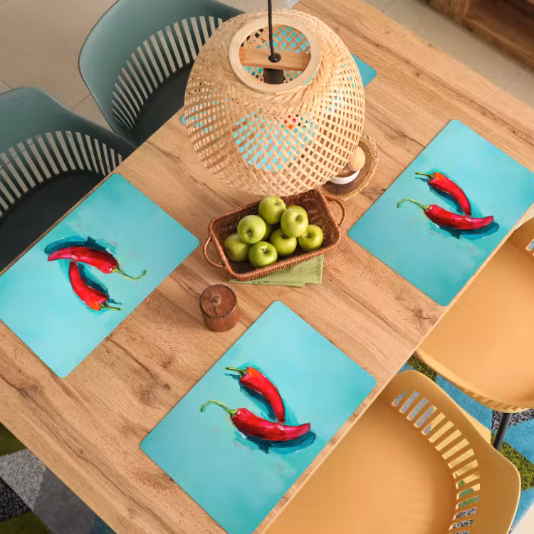 Chilipepers - Geverfd - Rood Placemat vinyl groot -zzsfeer5_Kitchenyeah-website