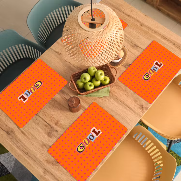 Cool - Stippen - Oranje Placemat vinyl groot -zzsfeer5_Kitchenyeah-website