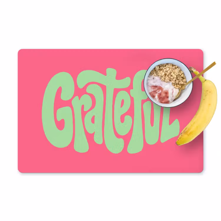 Grateful - Groen - Grafisch - Vloeiend Placemat vinyl groot -zzzproduct_Kitchenyeah-website