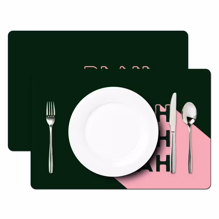 Donkergroen - Tekst - Schaduw - Grafisch Placemat vinyl groot -zzsfeer2_Kitchenyeah-website