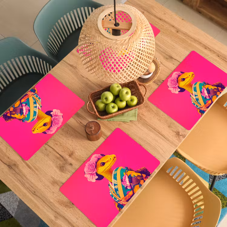 Hagedis - Bloemen - Roze - Kimono Placemat vinyl groot -zzsfeer5_Kitchenyeah-website