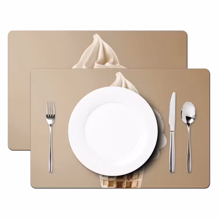 IJs - Softijs - Romig - Hoorntje - Beige Placemat vinyl groot -zzsfeer2_Kitchenyeah-website