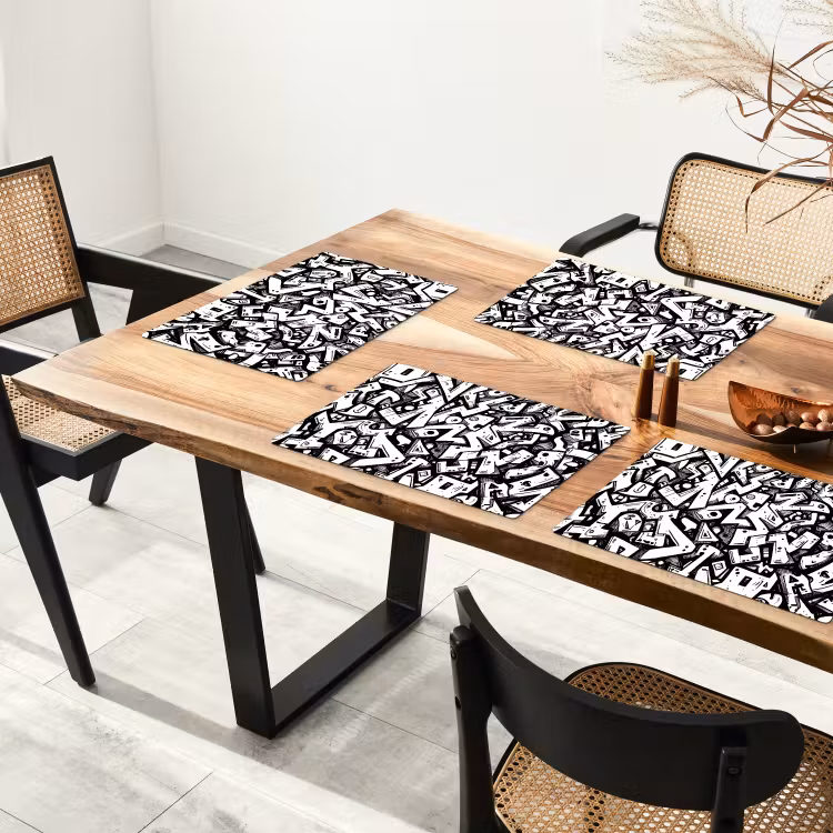 Vormen - Letters - Graffiti - Zwart Placemat vinyl groot -zzsfeer4_Kitchenyeah-website