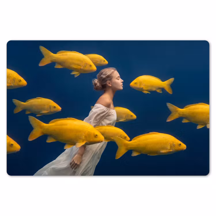 Vrouw - Vis - Water - Natuur - Geel Placemat vinyl groot -zzsfeer1_Kitchenyeah-website