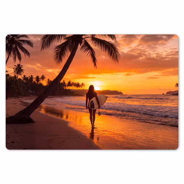 Vrouw - Surfplank - Strand - Zonsondergang - Oranje Placemat vinyl groot -zzsfeer1_Kitchenyeah-website