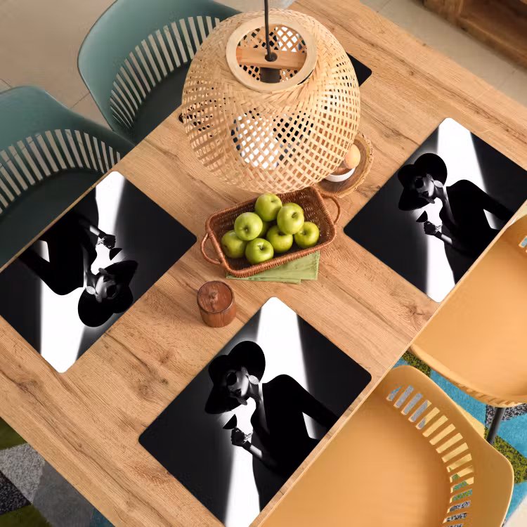 Vrouw - Wijn - Chic Placemat vinyl groot -zzsfeer5_Kitchenyeah-website
