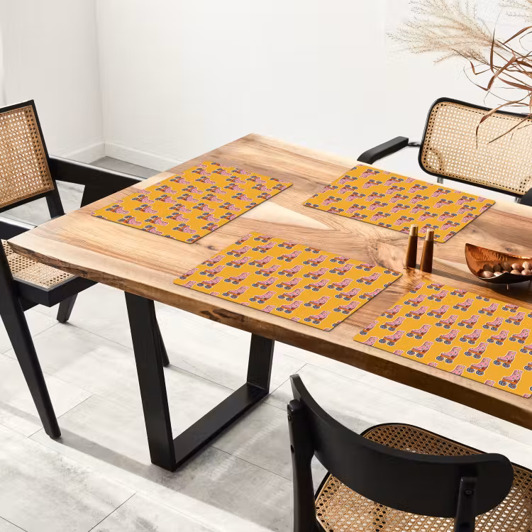 Geel - Rolschaatsen - Patroon Placemat vinyl groot 368 -zzsfeer4_Kitchenyeah-website