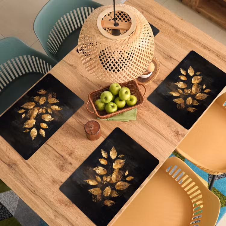 Gouden Bladeren op Donkere Achtergrond Placemat vinyl groot -zzsfeer5_Kitchenyeah-website