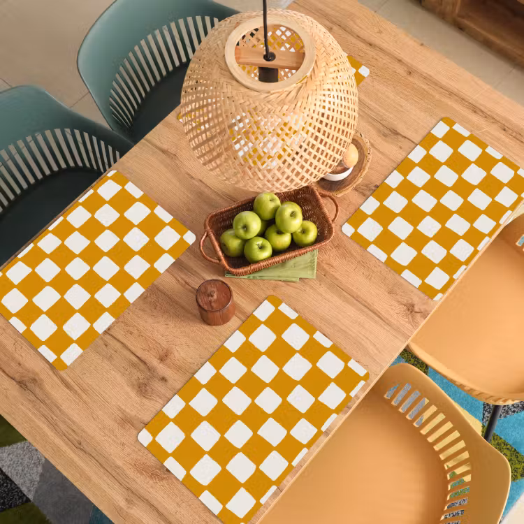 Grafisch - Patroon - Oker Placemat vinyl groot 368 -zzsfeer5_Kitchenyeah-website