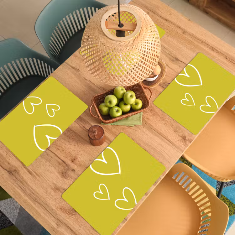 Groen - Hartjes - Wit Placemat vinyl groot -zzsfeer5_Kitchenyeah-website
