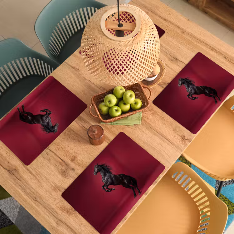 Hengst - Steigert - Rood Placemat vinyl groot -zzsfeer5_Kitchenyeah-website