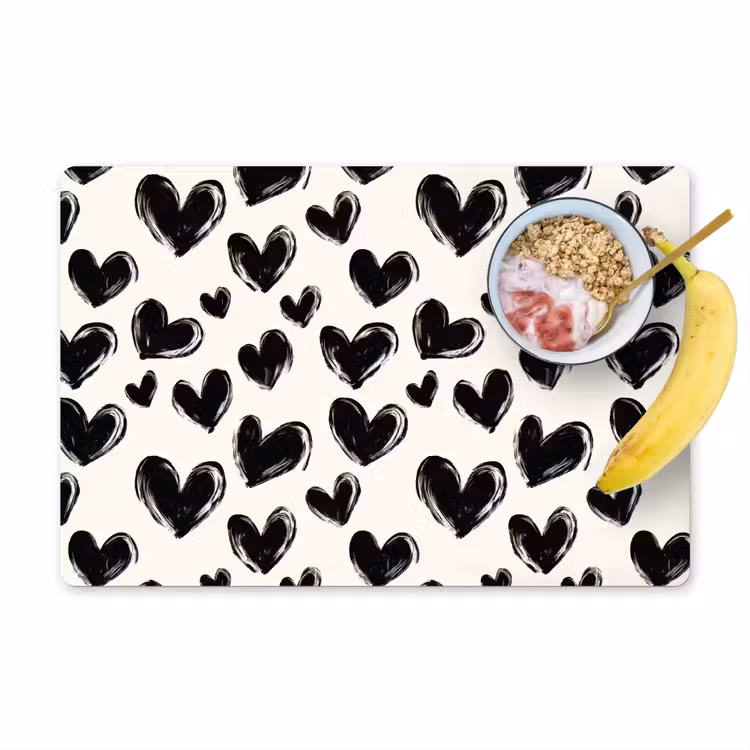 Hartjes - Patroon - Zwart Placemat vinyl groot 368 -zzzproduct_Kitchenyeah-website