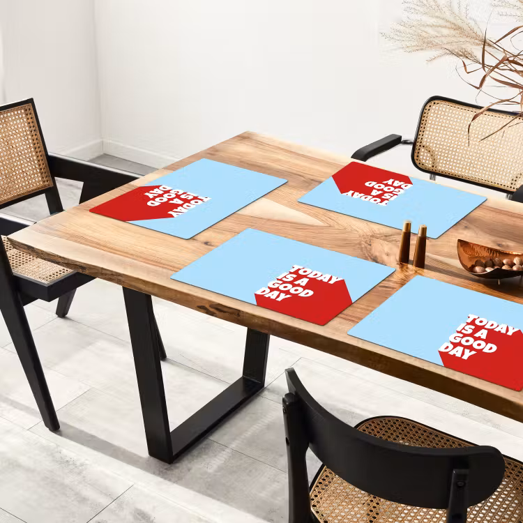 Today is a good day - Rood - lichtblauw Placemat vinyl groot -zzsfeer4_Kitchenyeah-website