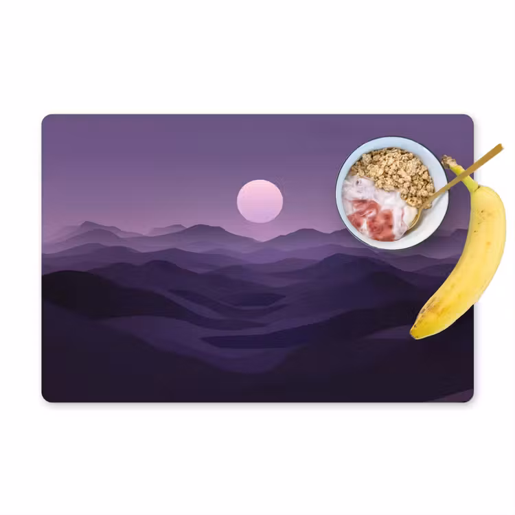 Heuvels - Paars - Mist - Zon Placemat vinyl groot -zzzproduct_Kitchenyeah-website
