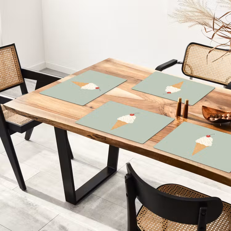 Illustratie - Ijsje - Spikkels - Kers Placemat vinyl groot -zzsfeer4_Kitchenyeah-website